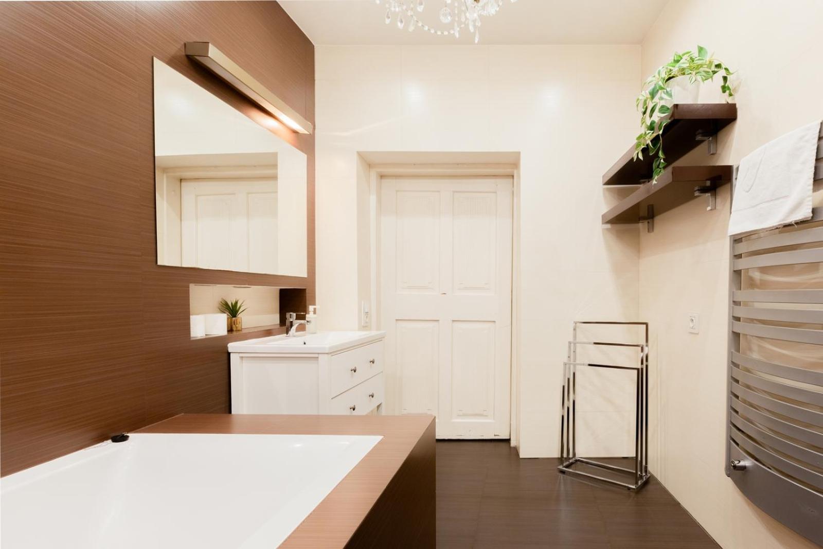 Apartment Prime Location