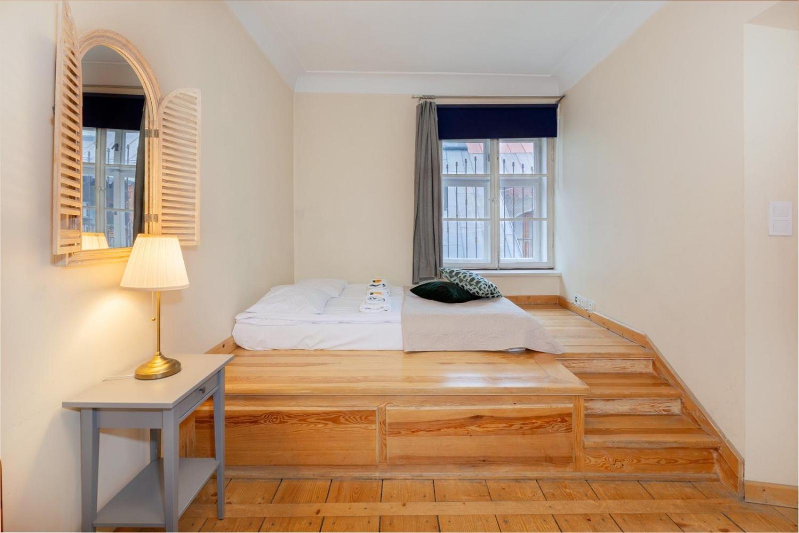 Prime Location Apartment *